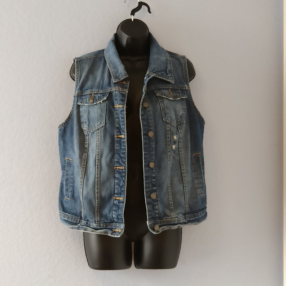 Mossimo Distressed Denim Vest (XL)
